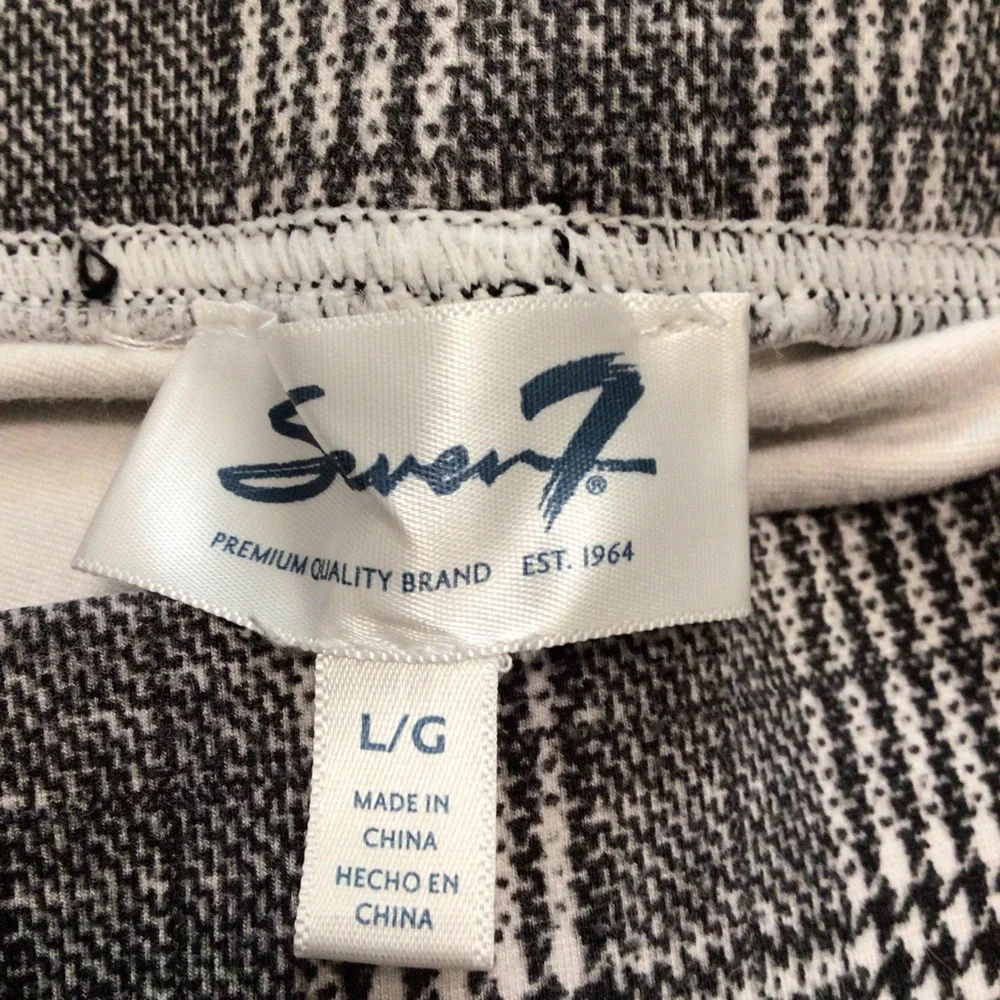 Seven7 Gray and White Plaid Mid Rise Pull On Legging Large